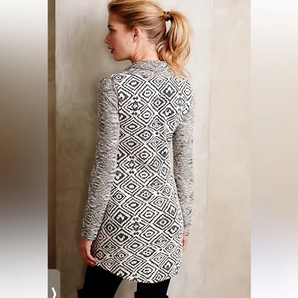 Anthropologie‎ cowl neck tunic gray and white Aztec print sweater 100% cotton XS - Picture 2 of 10